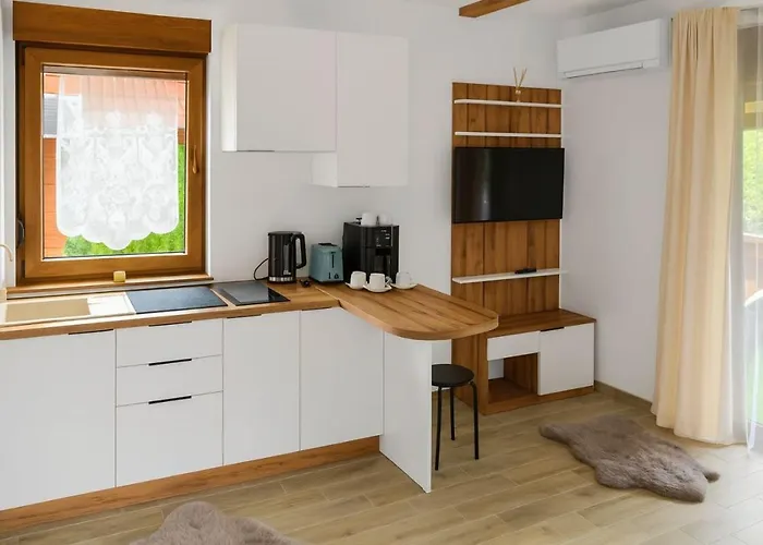 Holzhaeuschen * Sankt Egyden